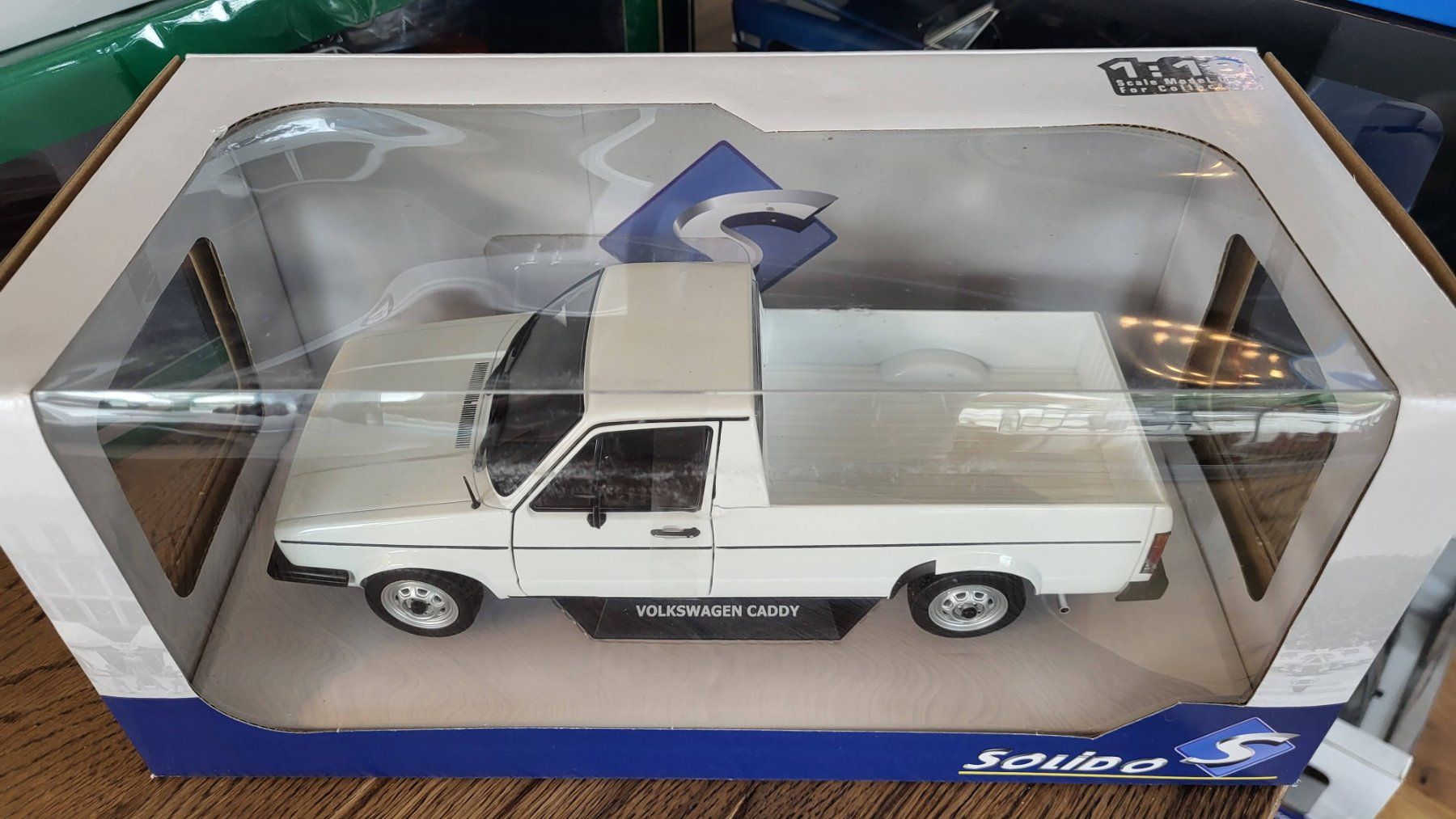 Solido Modellini d'auto: Volkswagen Caddy 1:18 Solido – Usato da Rothrist venduto da Juana5 4