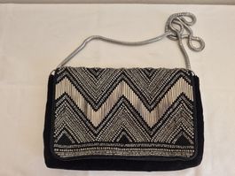 Abendtasche H&M schwarz mit Perlenstickerei