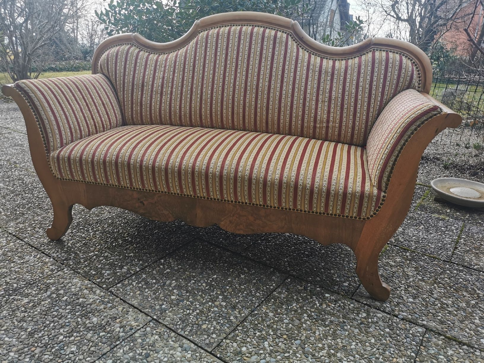 Divani: Antikes Sofa, 2-Sitzer, Biedermeier Stil – Usato da Russikon venduto da Mister1942 2