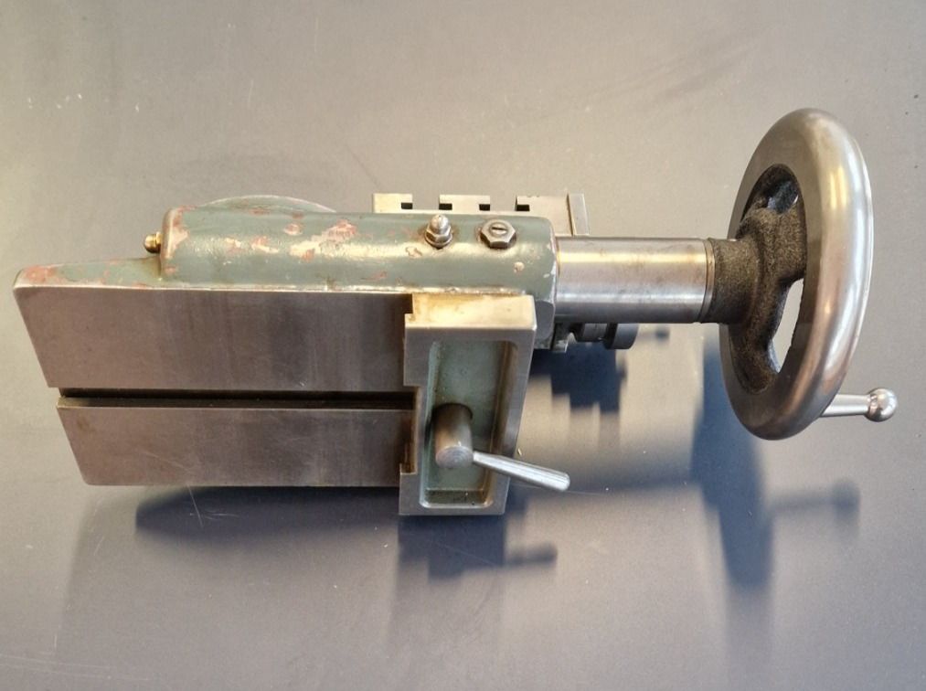Schaublin Altro per industria metallurgica: Schaublin 102, chariot pour sphère – Usato da Les Acacias venduto da toolmeca 3
