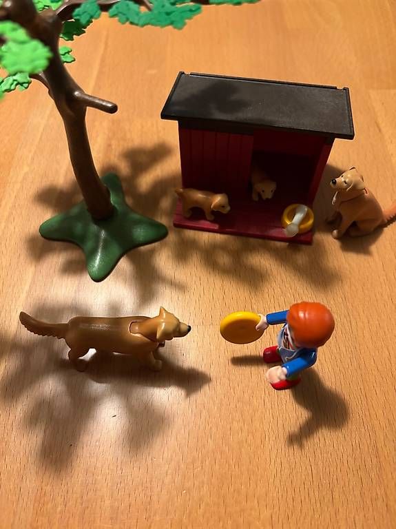 Giocattoli: Goldenretriver Playmobil – Usato da Märstetten venduto da ChristopheH01