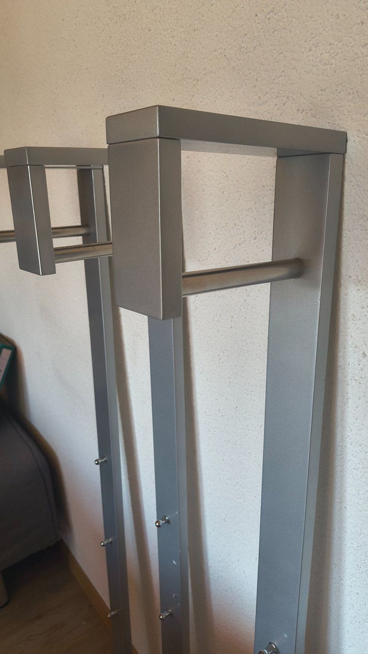 Guardaroba: Garderobe – Usato da Güttingen venduto da Castle7 1