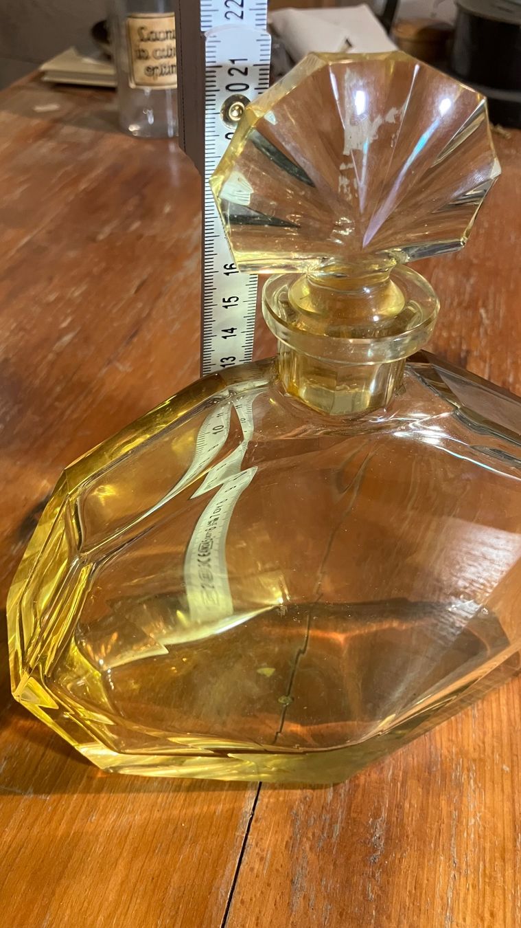 Flaconi: Flacon jaune Art Déco Deko Flasche Parfum – Usato da St-Cierges venduto da LeRegain 2