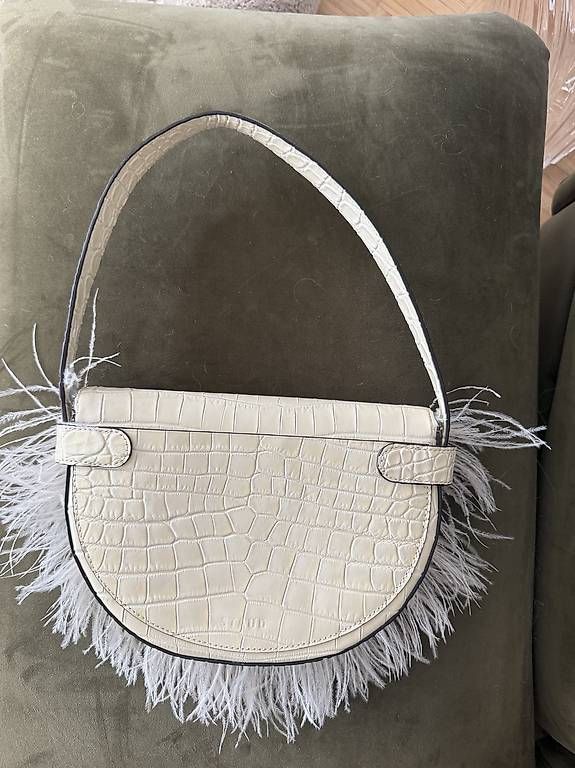 Sacs femmes: Tasche Staud – D'occasion à Zürich par Angela_Chloe 1