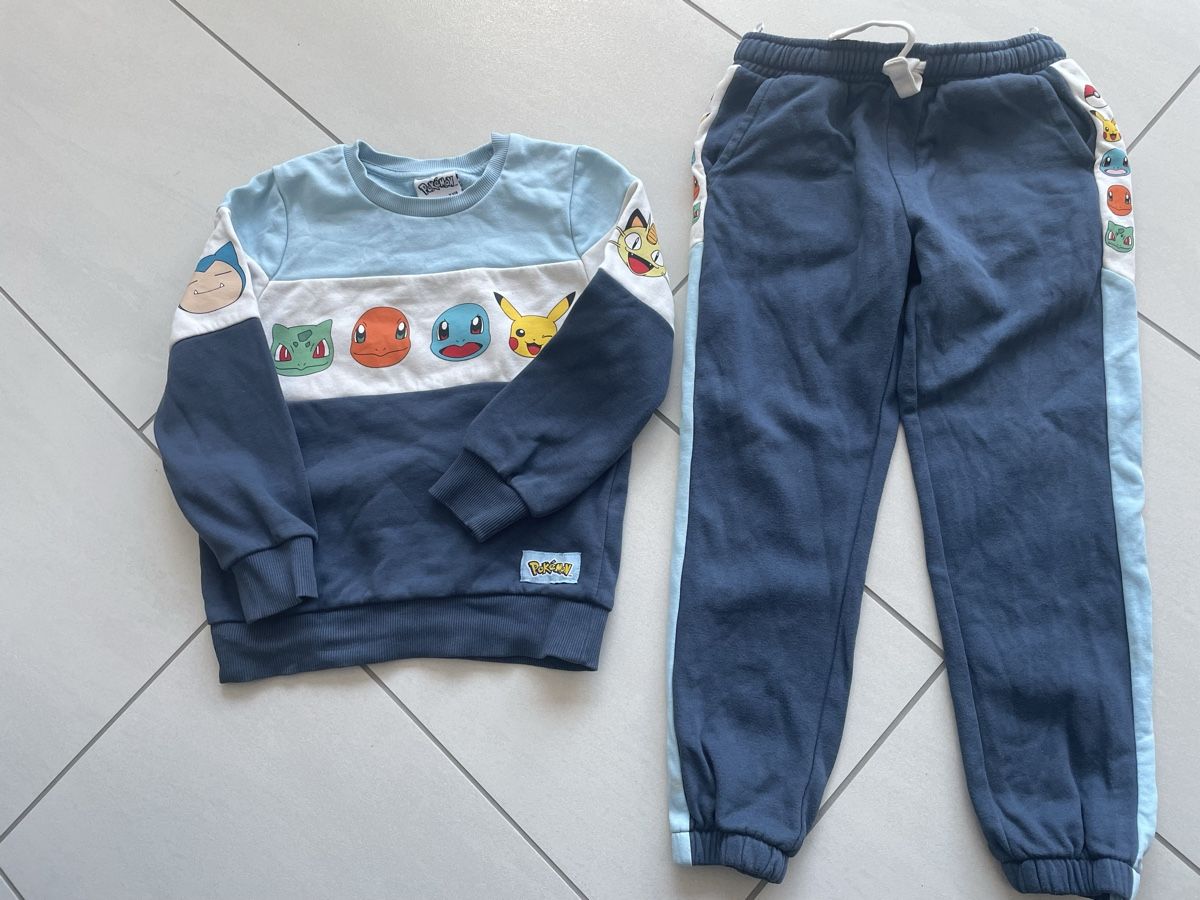 Lotti & Set di vestiti: Kleiderpaket Gr 122 – Usato da Rüti ZH venduto da kar_xx9l