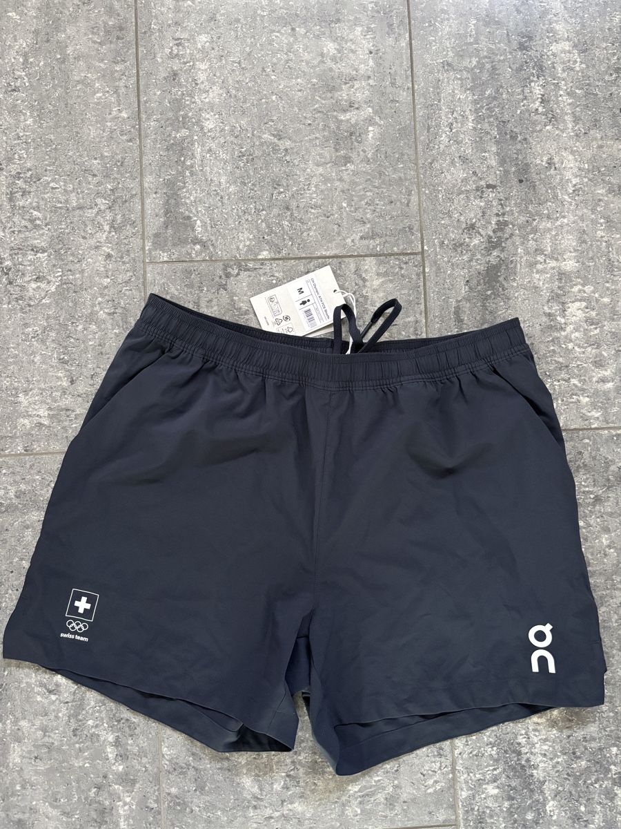 Leggings: On Running Shorts, Size M – Neu und originalverpackt aus Buchrain von akj48