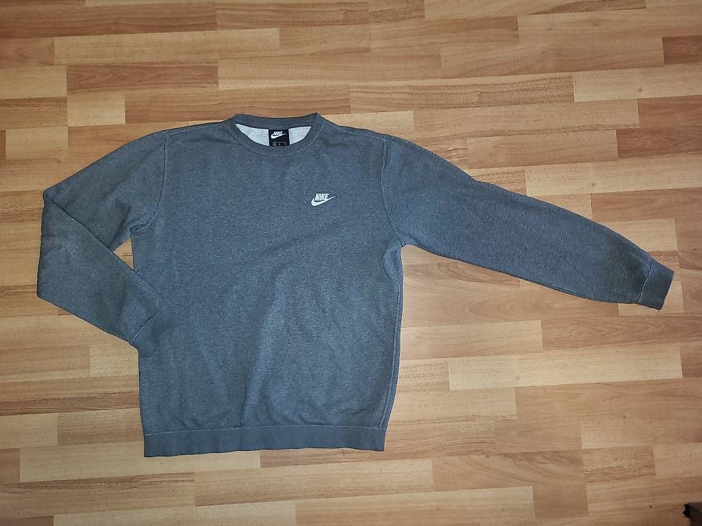 Maglioni & Felpe: original Nike Sweater Grösse M – Usato da Pfungen venduto da meierda89