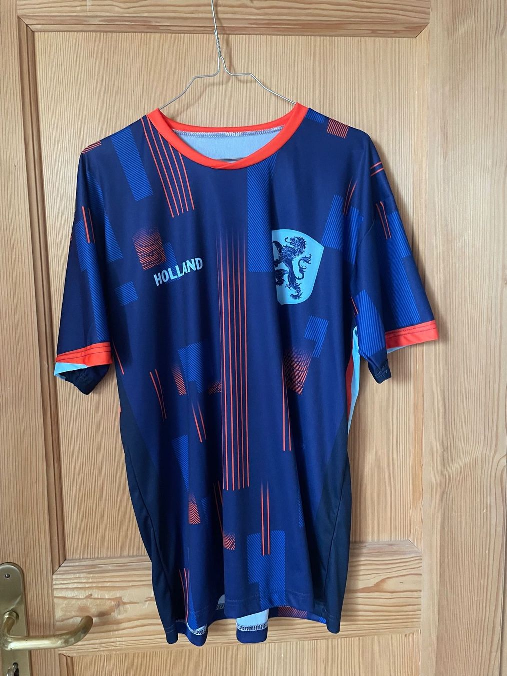 Canottiere & Pantaloni: Holland Van Dijk Trikot – Usato da Lommiswil venduto da Jorin.ehrler