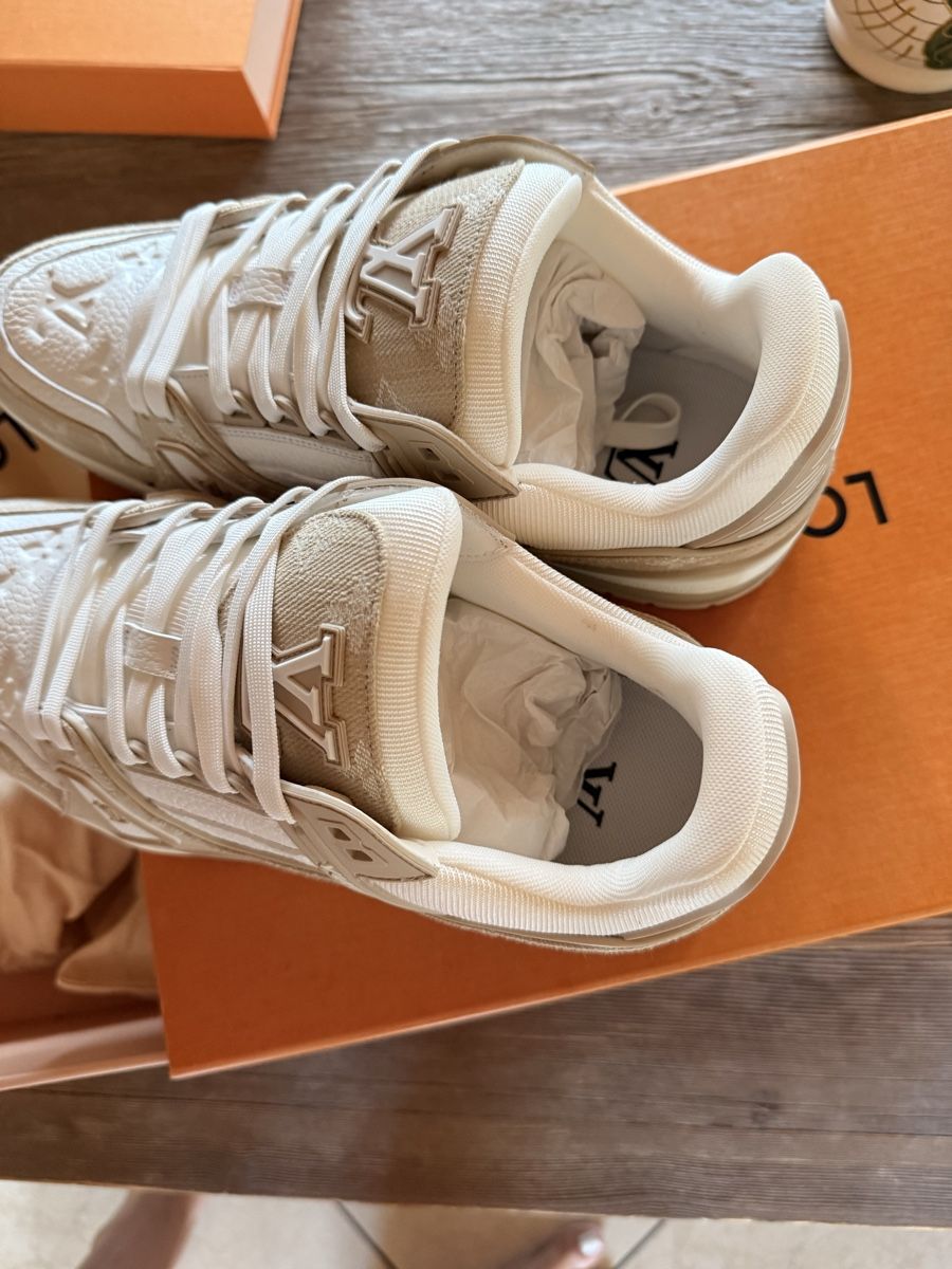Louis Vuitton Herrenschuhe: Louis Vuitton – Neu und originalverpackt aus Vétroz von cais 1