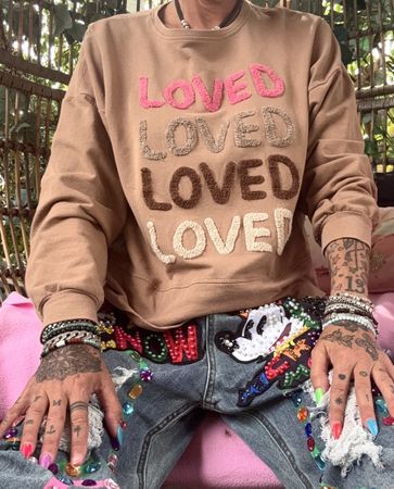 Pullover „LOVE“ / NEU