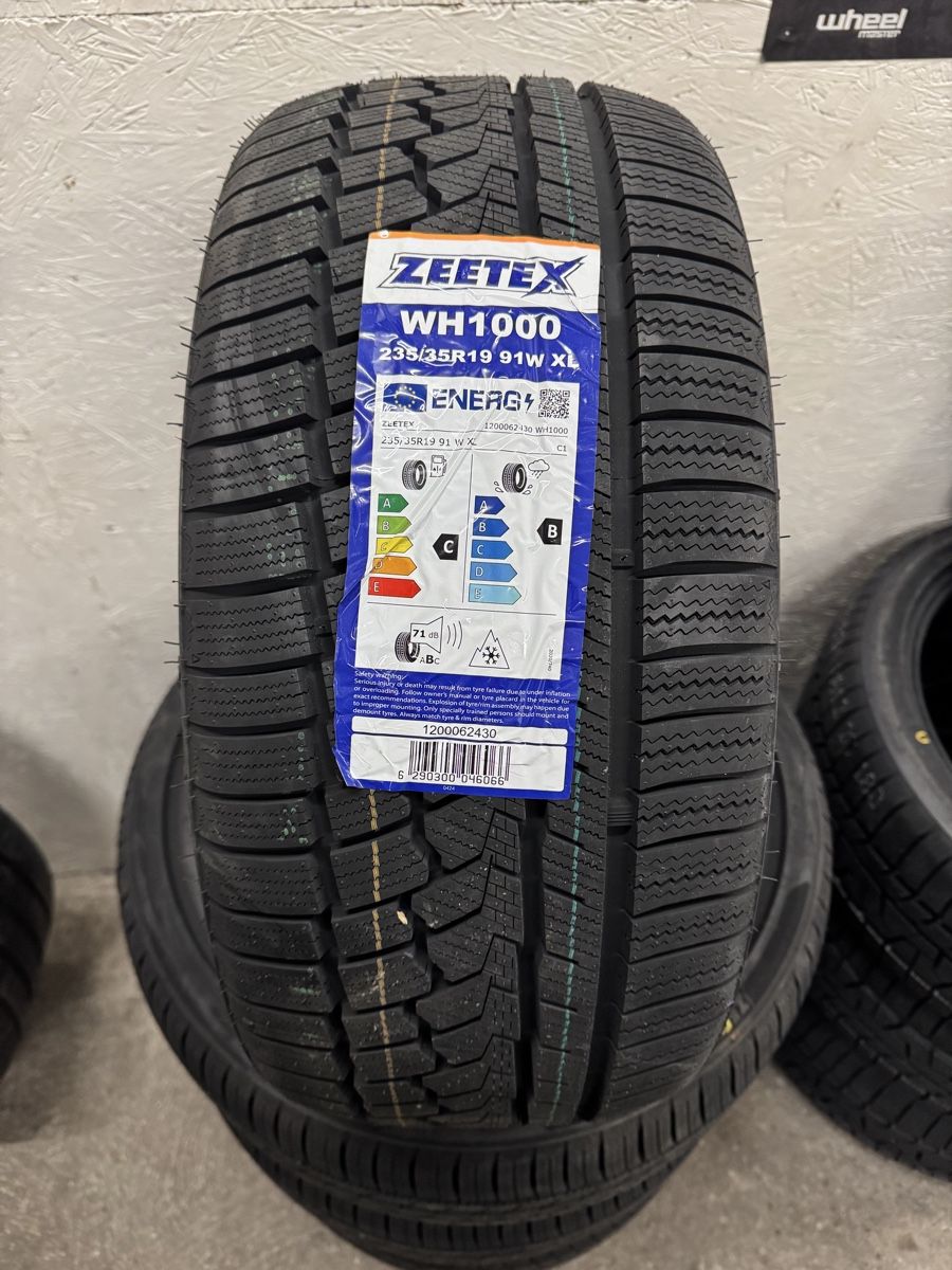 Pneumatici & Ruote complete: NEU 235/35R19 Winterreifen – Nuovo (secondo la descrizione) da Aristau venduto da 020214 1