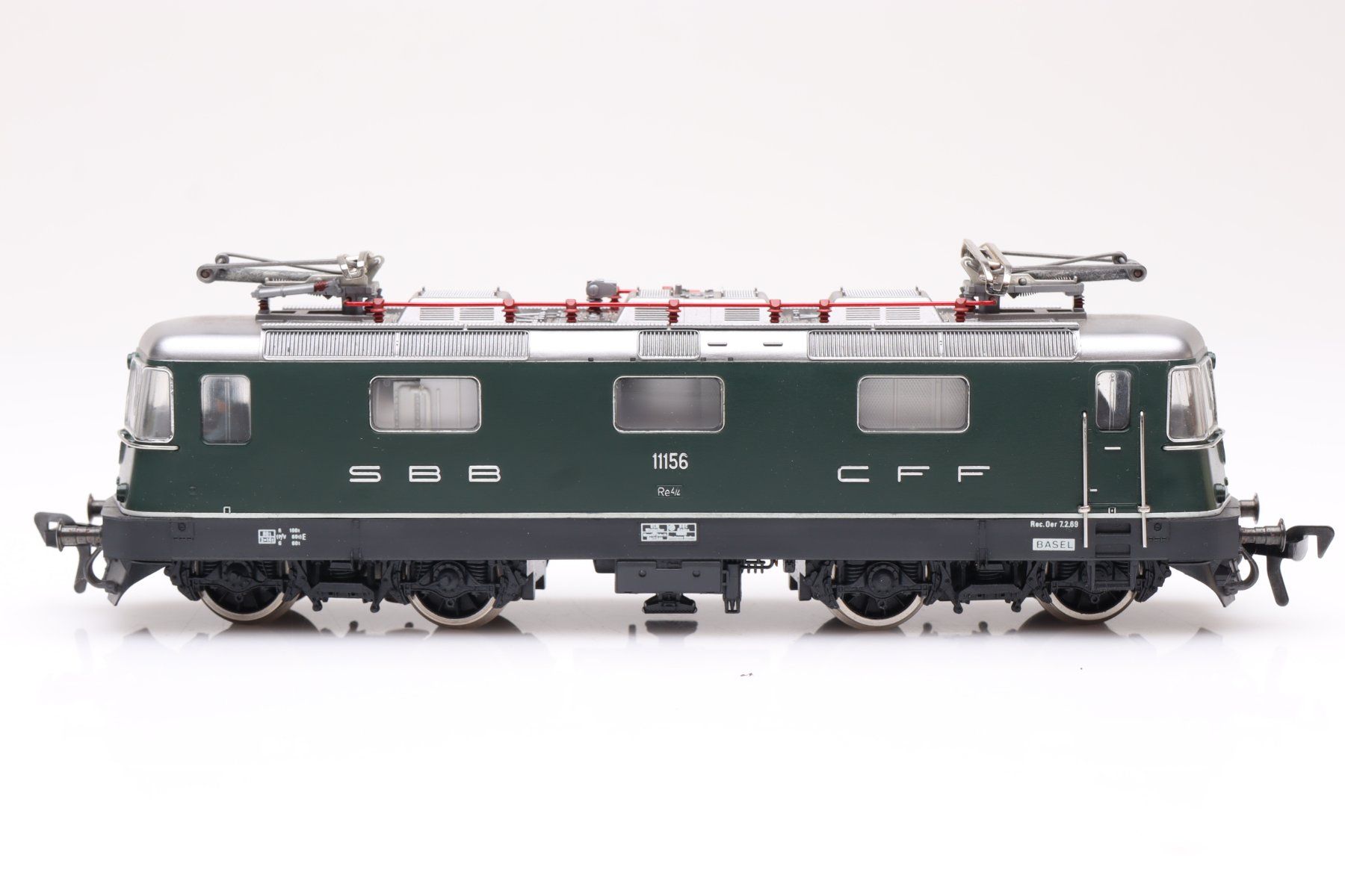 Fleischmann Modelleisenbahnen: Fleischmann 4340 SBB Re 4/4" grün DC, H0 – Gebraucht aus Ried (Muotathal) von Modellbahn.swiss 1