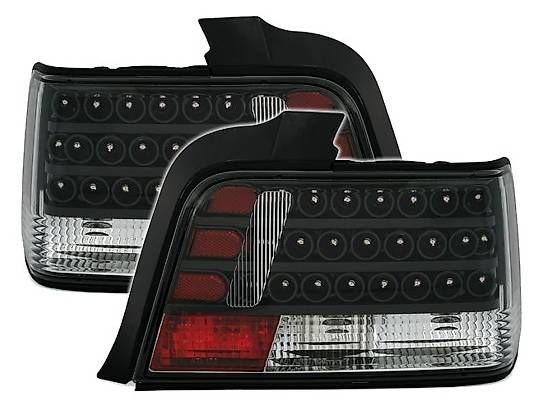 Tutti pezzi di ricambio auto: BMW E36 BERLINE - FEUX ARRIERES LED NOIR – Usato da Münchwilen TG venduto da SwissTuningShop