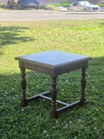 Petite table d'appoint 