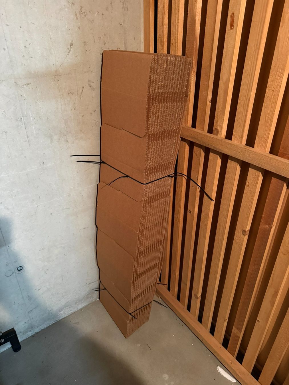 Lits: Kartonbett Room in a Box 140x200cm – D'occasion à Burgdorf par jon_jy6x 2