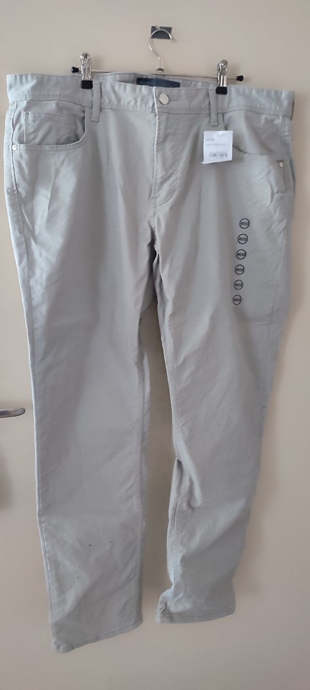 C&A Pantaloni: Herren Hose Gr.W40 L32 – Nuovo (secondo la descrizione) da Biel/Bienne venduto da ruggi03