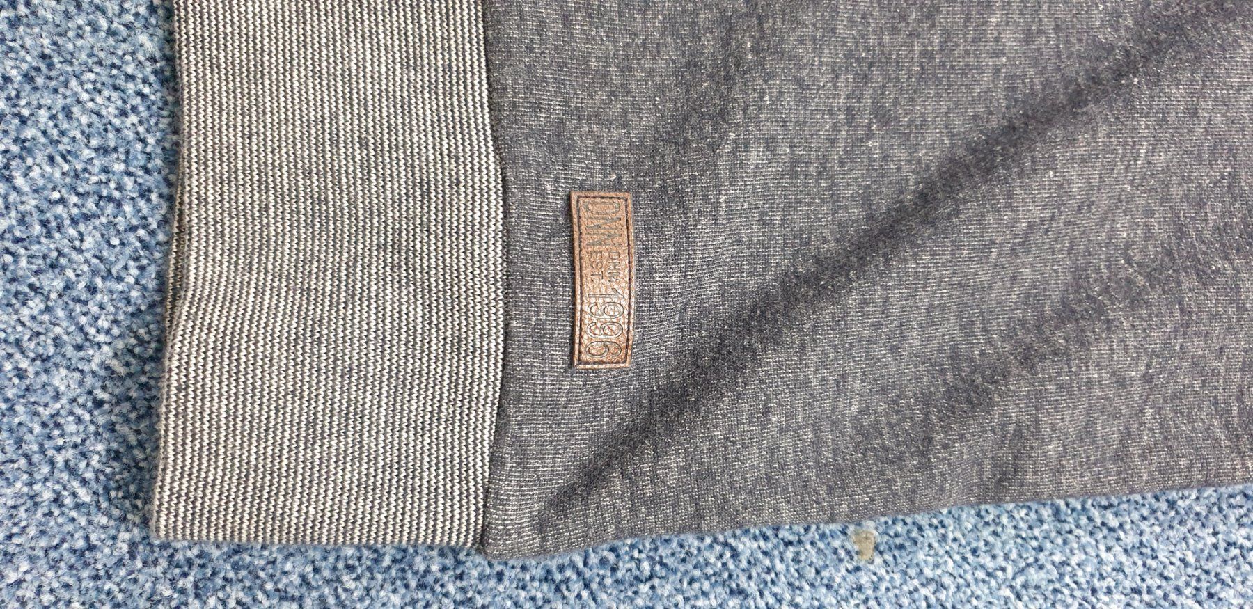Giacche & Cappotti: Sweatshirtjacke – Usato da Amlikon-Bissegg venduto da Schnuefeli4 2