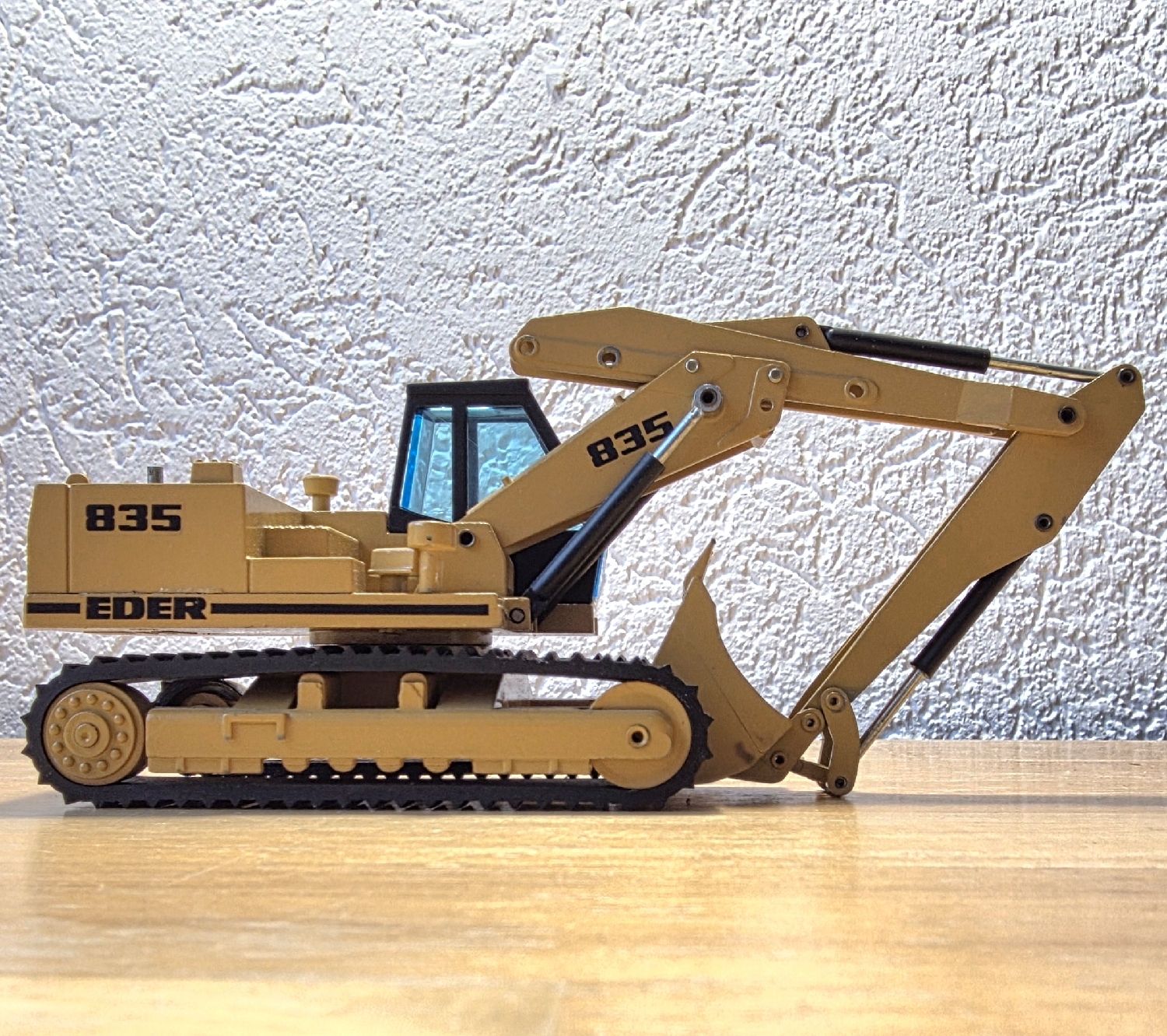 Escavatori: EDER 835 Bagger Raupenbagger Modell, 1:50 – Usato da Männedorf venduto da Modellbau-wyss 1