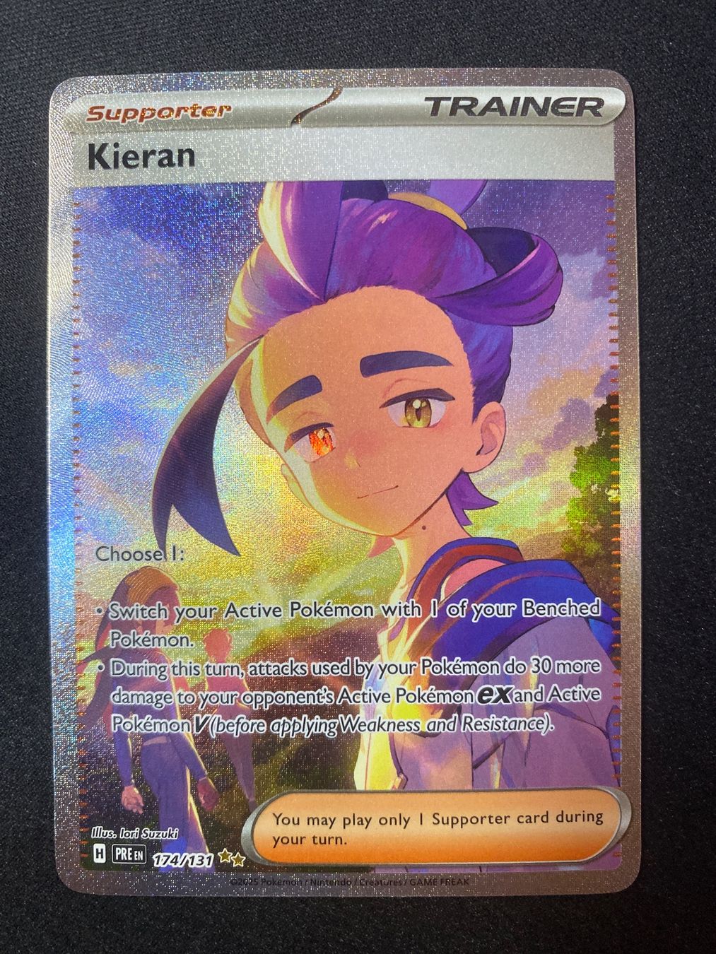 Pokémon Sammelbilder & Trading cards: Pokémon Kieran 174 - Jo - SIR - Prismatic Evolutions - EN – Neu (gemäss Beschreibung) aus Hausen AG von Shrade