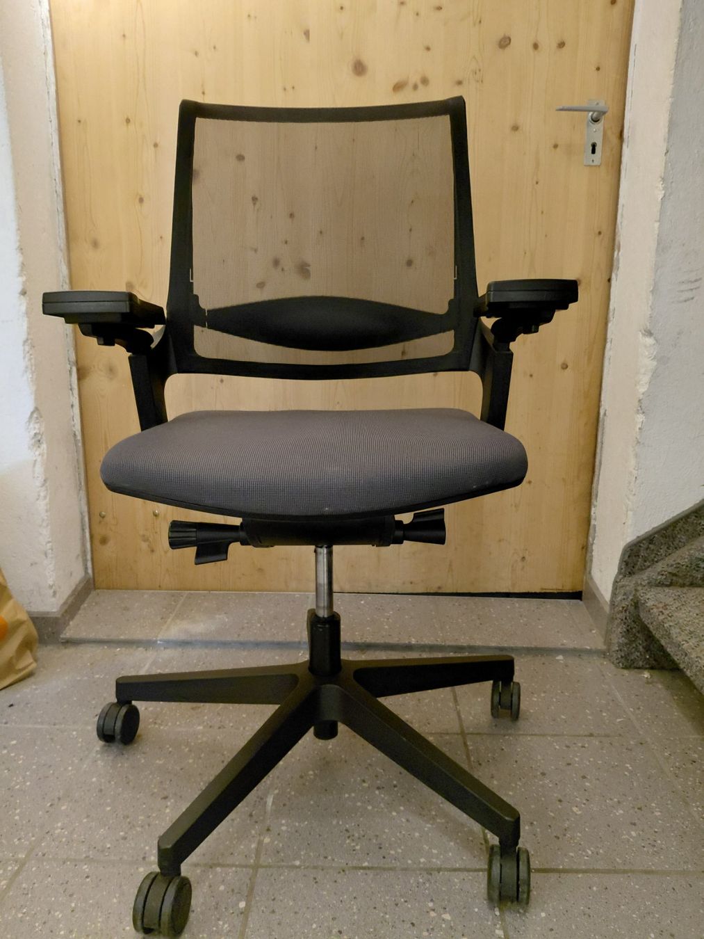 Sedie: Bürostuhl – Usato da Gossau SG venduto da Zelte 1
