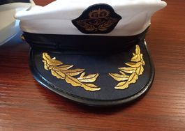 3x Kapitänsmützen / Casquettes de capitaine