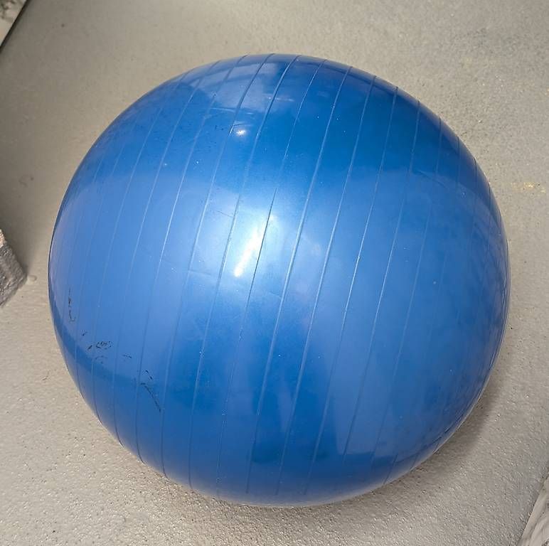 Bälle: Sitzball (für Kinder) – Gebraucht aus Meiringen von fvssunny