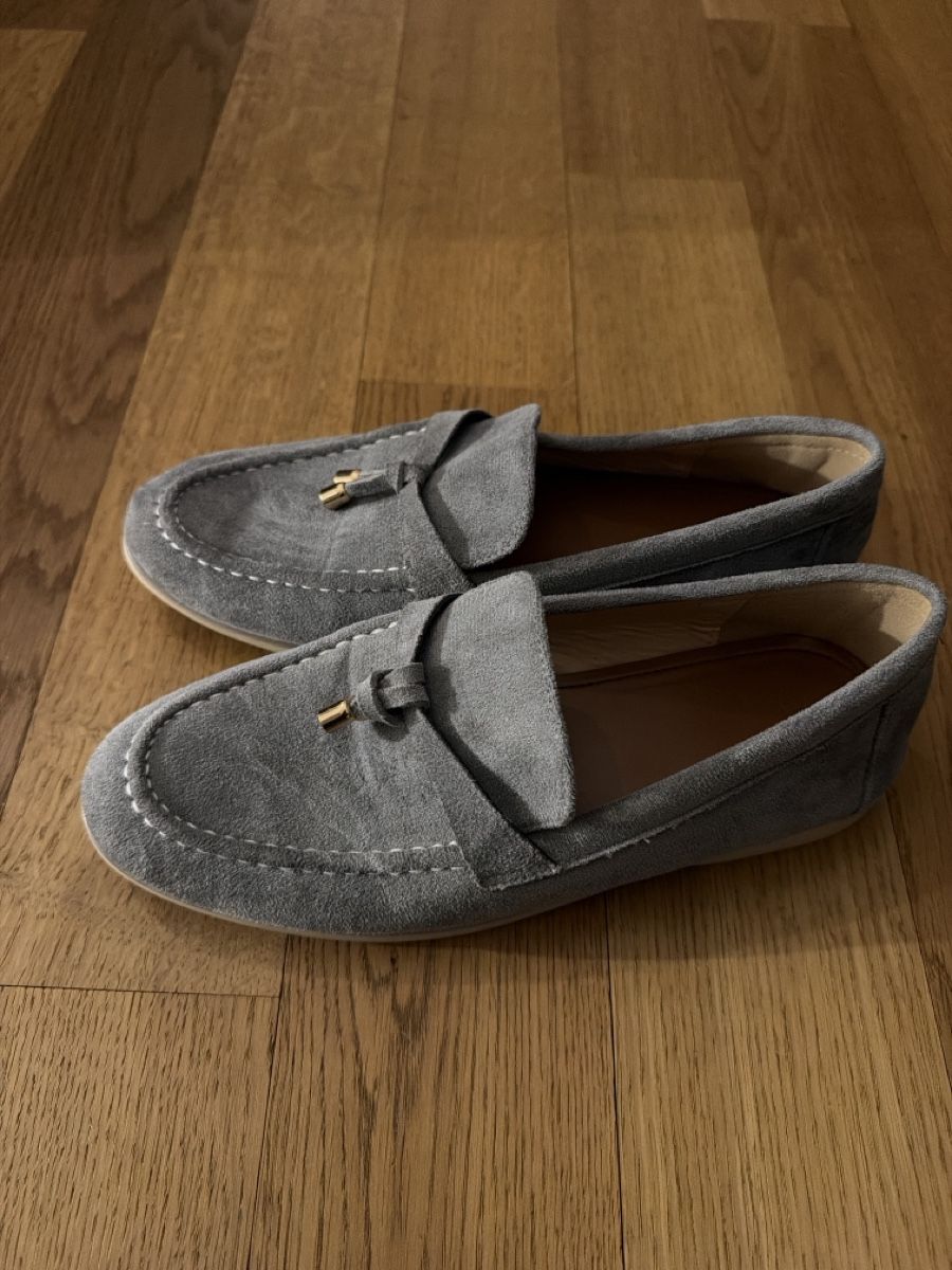 Chaussures femmes: Design suede loafers  – D'occasion à Hausen AG par nik_9sg2 1