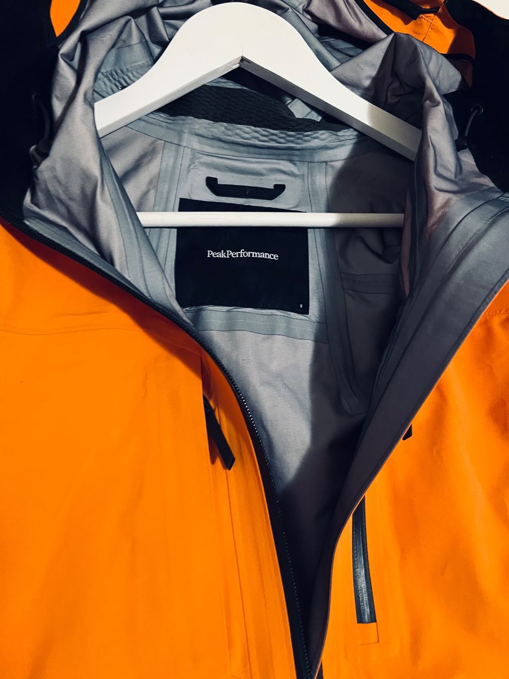 Peak Performance Jacken: PEAK PERFORMANCE - Women's Gravity Jacket Damen S – Gebraucht aus St. Moritz von jul_9kbf 2