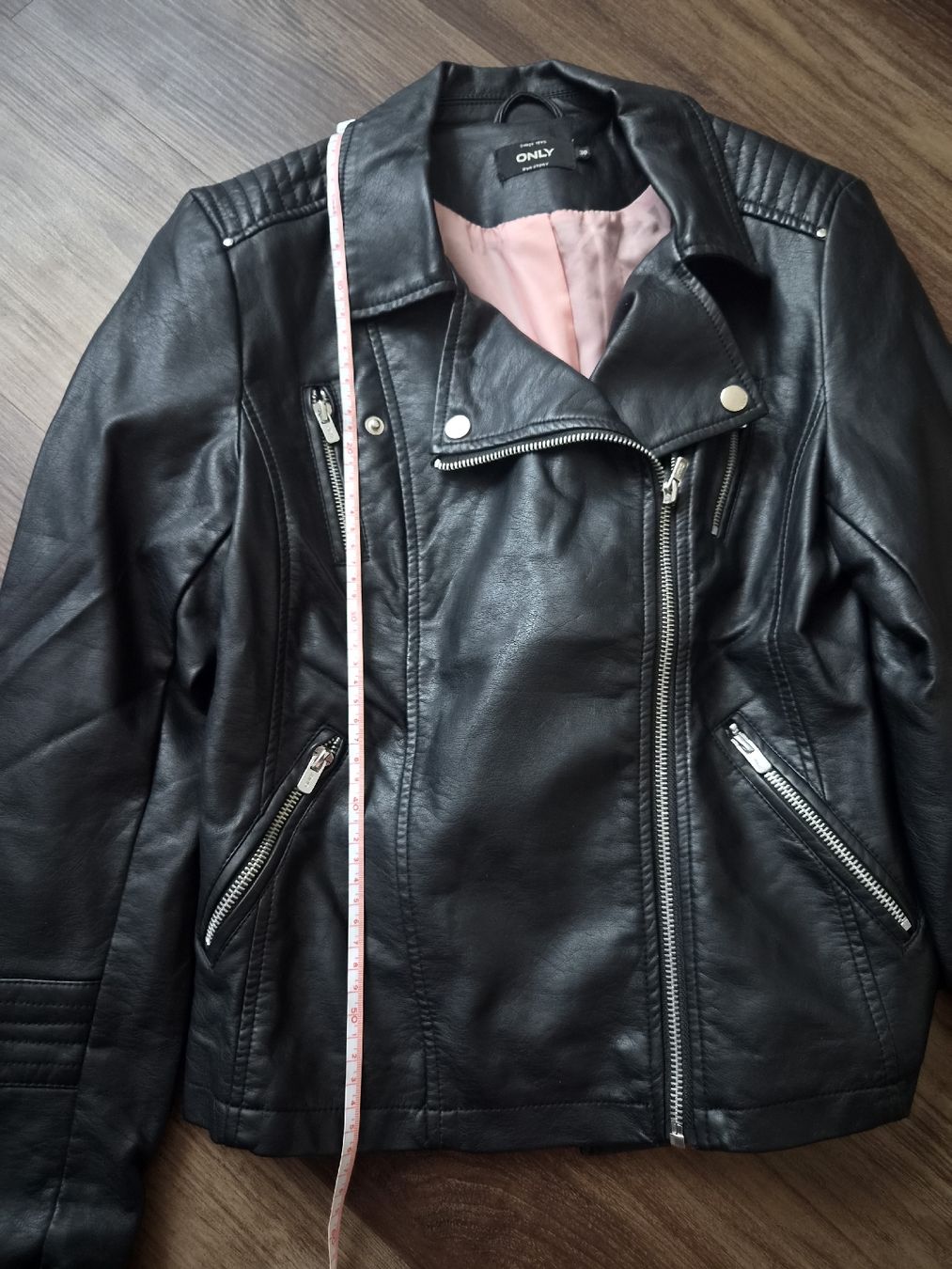 Only Giacche: Schwarze Kunstlederjacke Only Grösse 38 – Usato da Altishofen venduto da tammy05 6