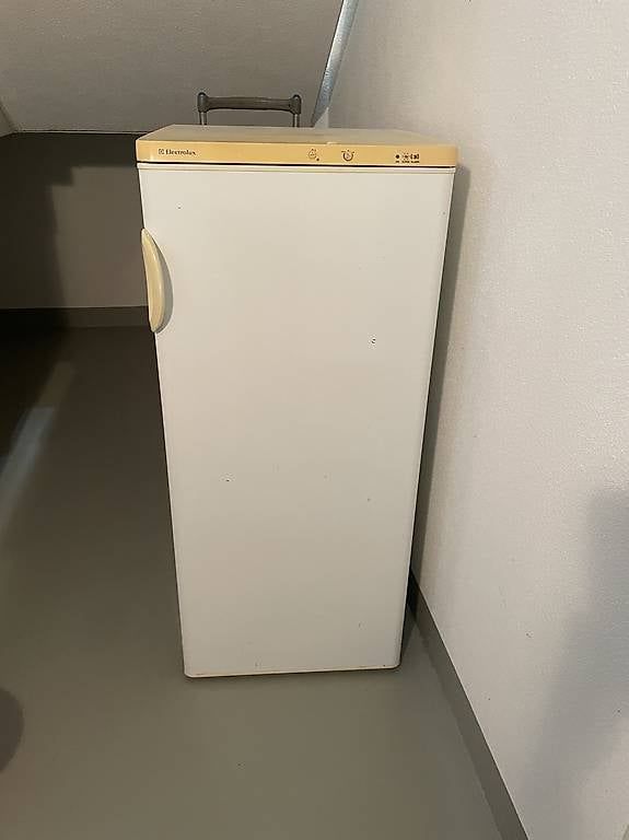 Congelatori: Tiefkühlschrank – Usato da Winkel venduto da Mnsti