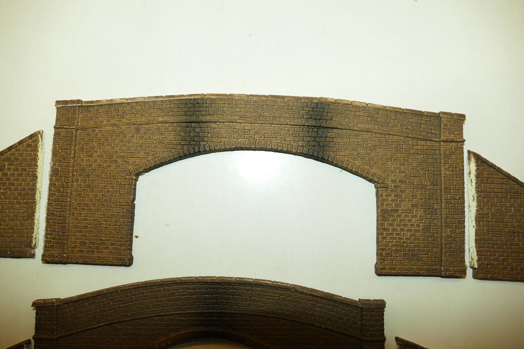 Modelleisenbahnen: Spur H0: Mauerplatten Lot 6-teilig – Gebraucht aus Niederhasli von rail-duerst 1