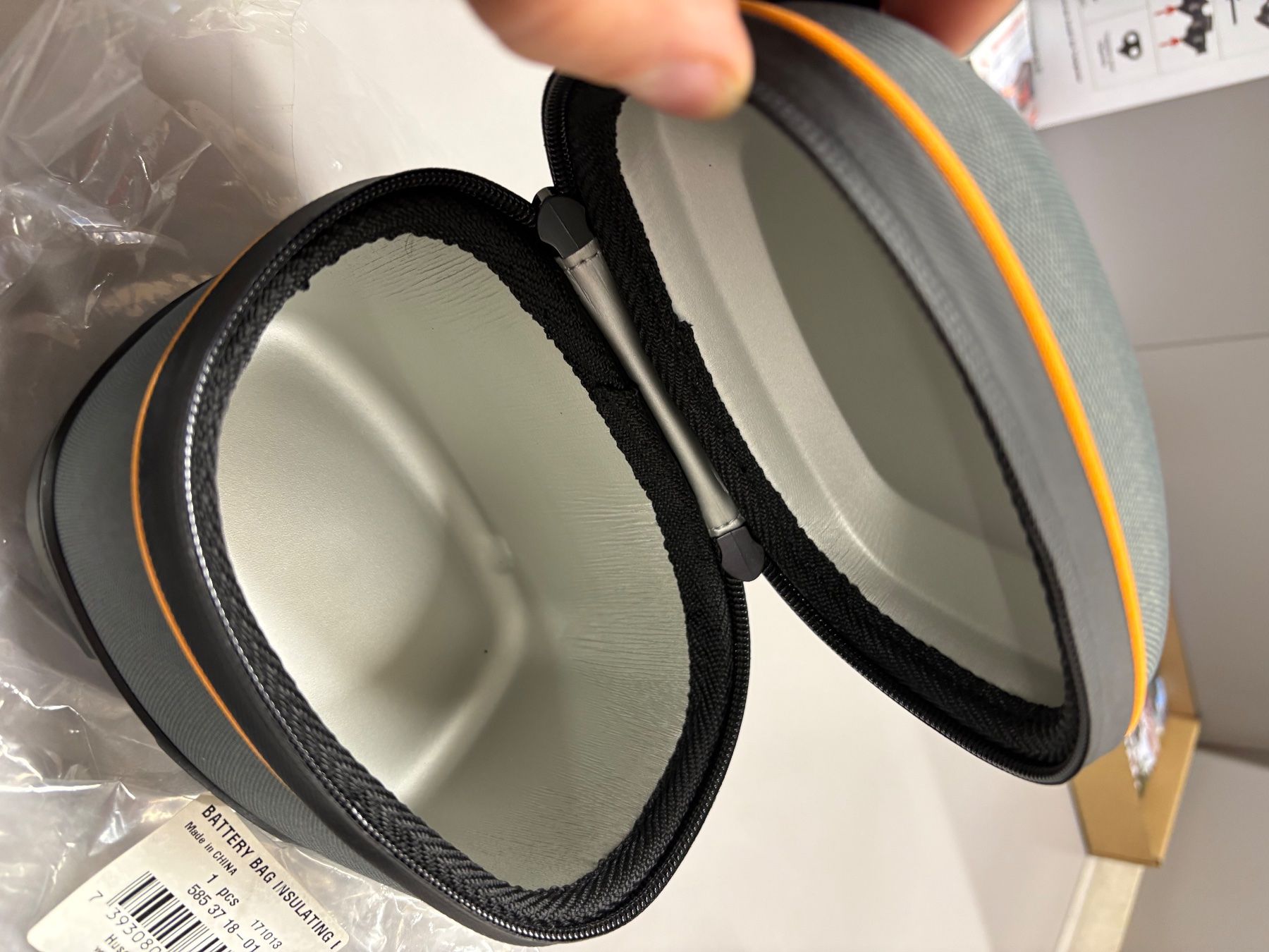 Borse: 5853718-01Husqvarna Battery Bag – Usato da Lätti venduto da baumi02 1