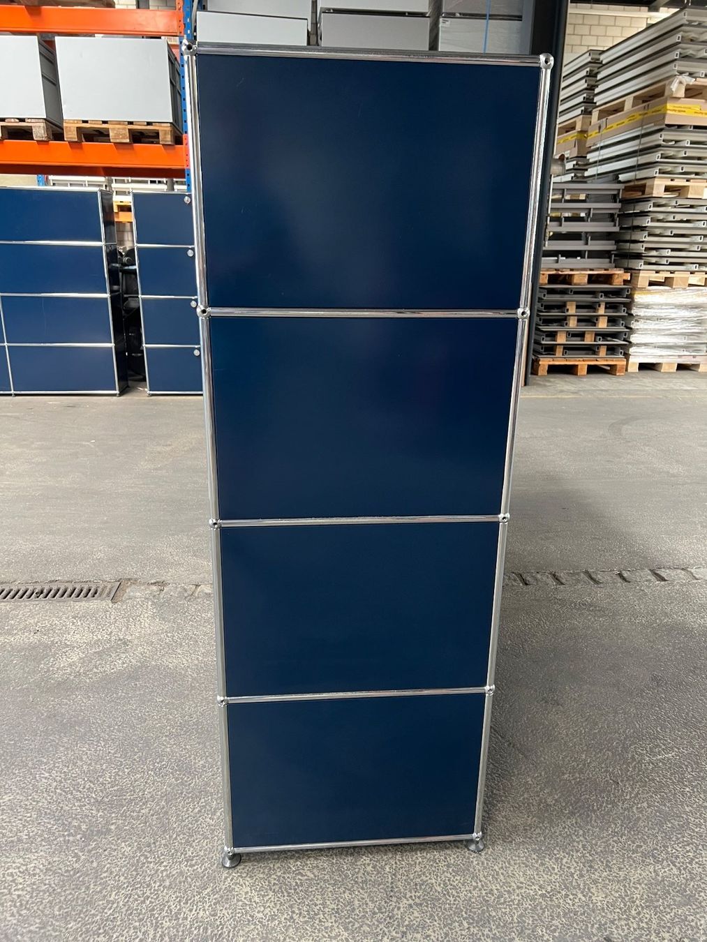 USM Scaffali: USM Haller Highboard 3x4 in blau – Usato da Wangen an der Aare venduto da TBYN 6