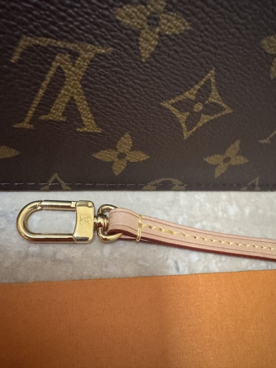 Louis Vuitton Borse da donna: Louis Vuitton Pochette  – Nuovo (secondo la descrizione) da Regensdorf venduto da weiningerl 4