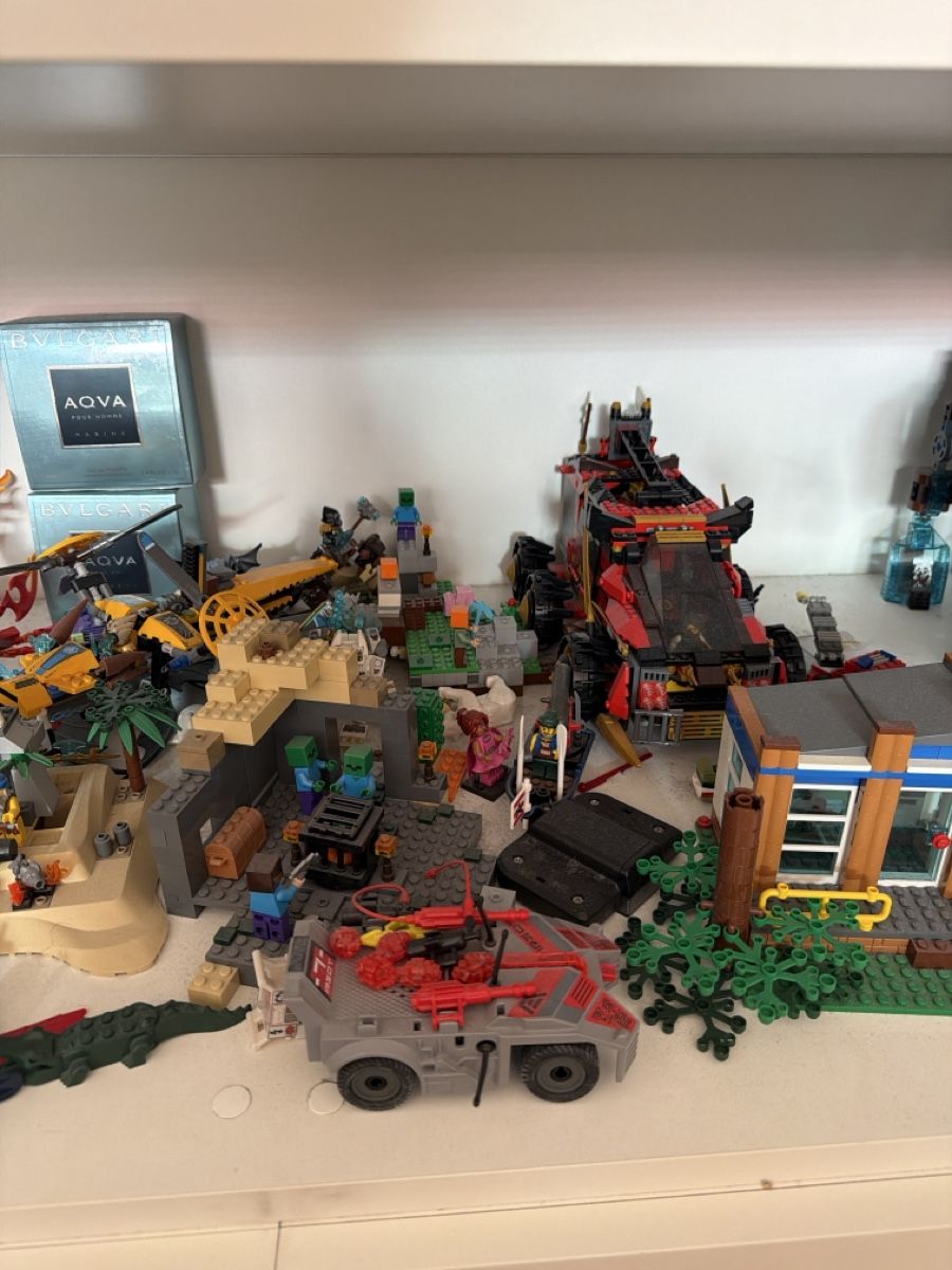 Giocattoli: Sehr grosse Lego Sammlung mit vielen Sets – Usato da Zumikon venduto da gia_r2z5 2