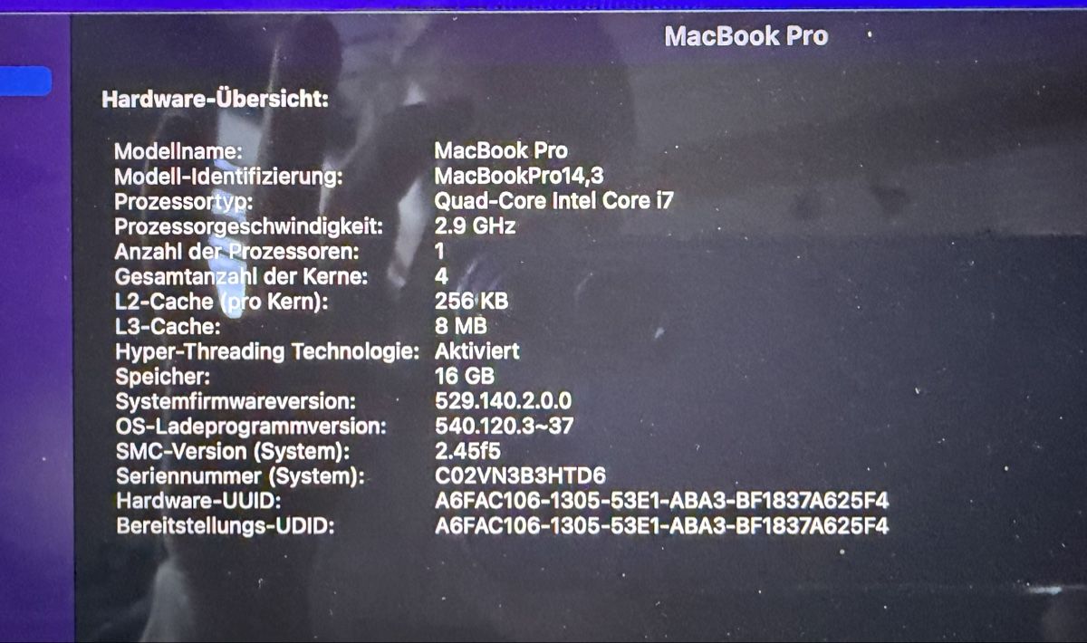 Apple Notebook: MacBook Pro 15 inch – Usato da Wiler b. Seedorf venduto da Suenneli1980 3