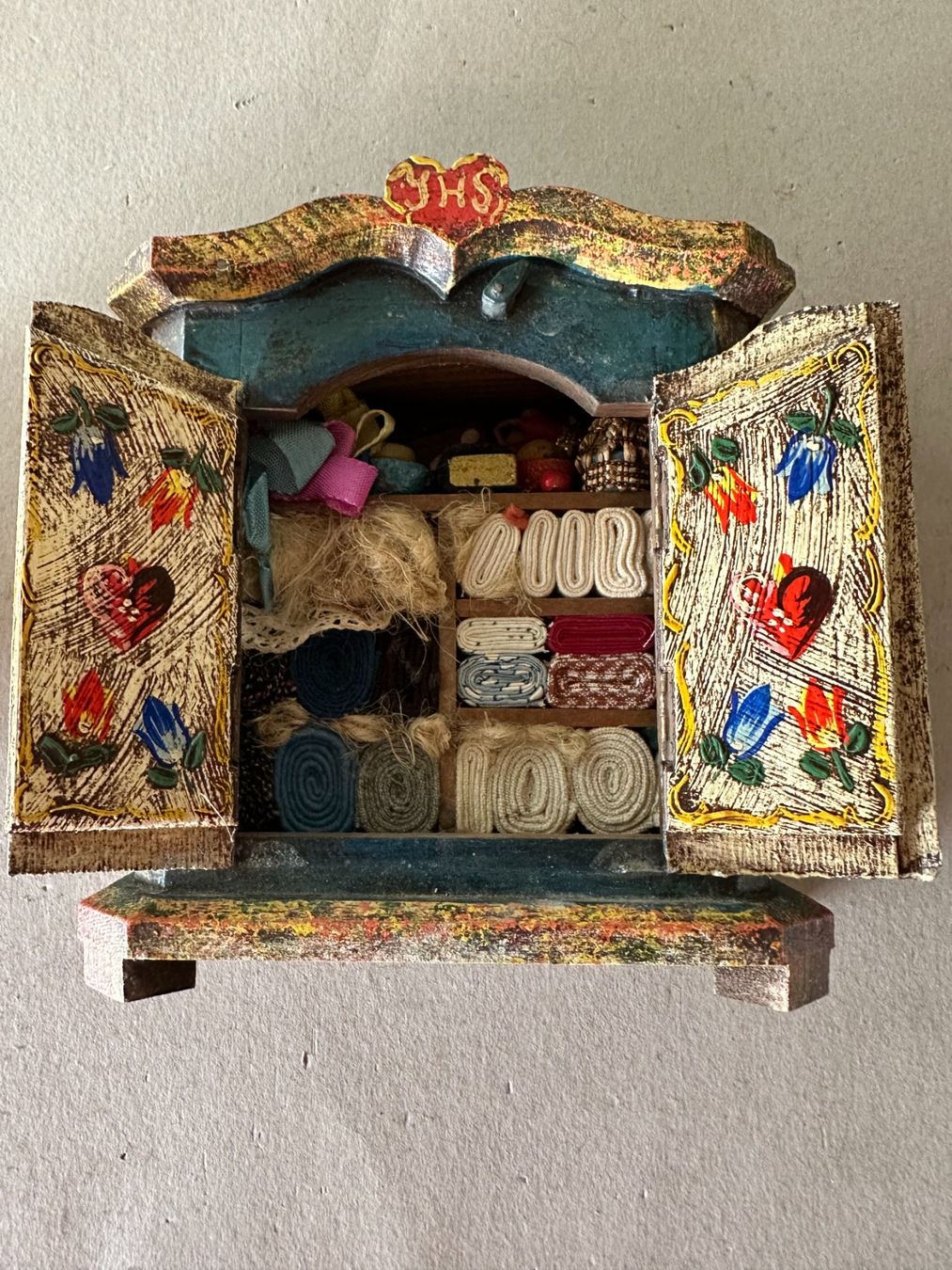 Case e mobili per bambole: Puppenstubenmöbel – Usato da Mühlethal venduto da Buntfarbe 2