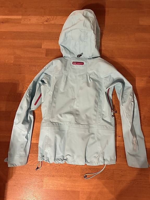 Vestes: Peak Performance Damen Jacke Grösse S – D'occasion à Uttigen par extreme08 2