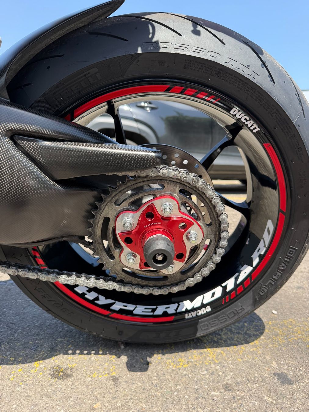 Ducati Strasse: Ducati hypermotard 950 full équipée – Neu (gemäss Beschreibung) aus Meyrin von 12m_7569 9