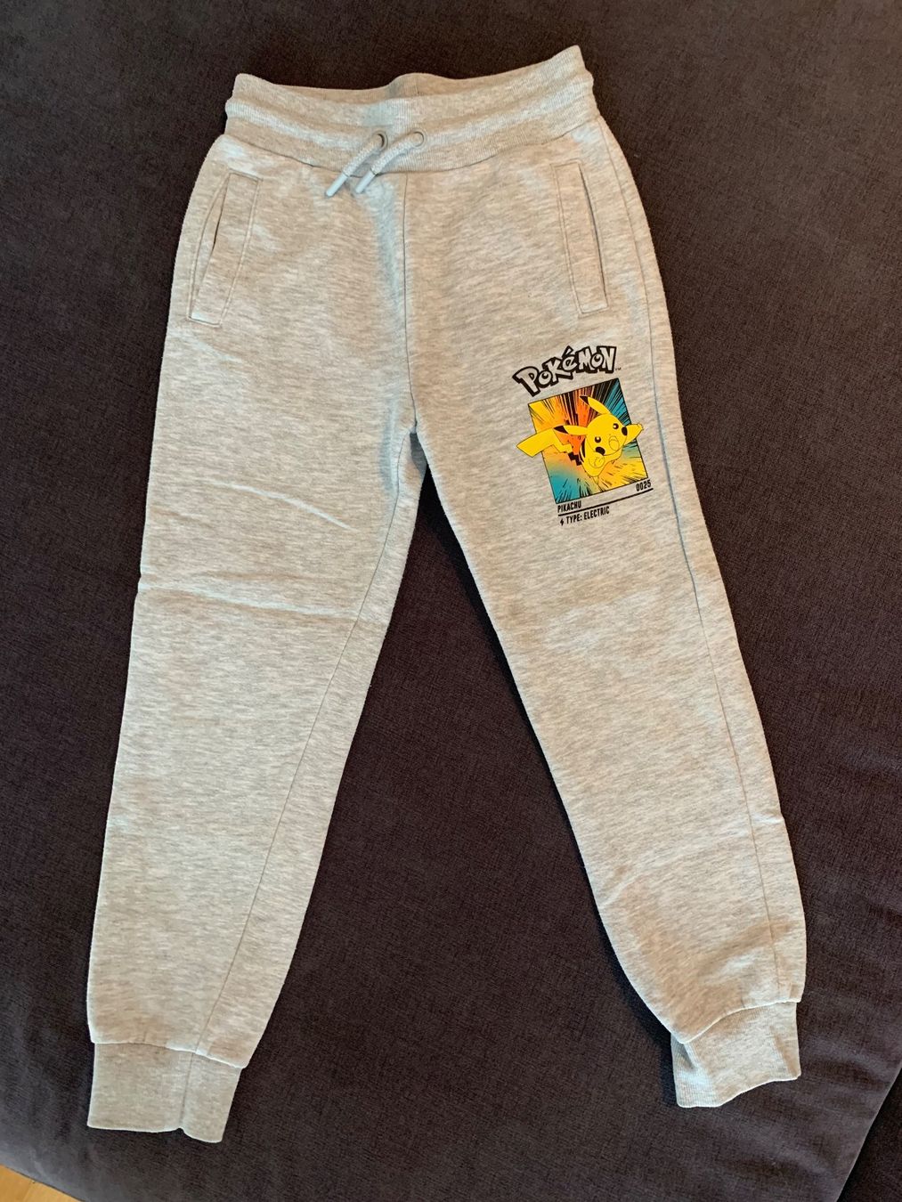 Pantaloni: Pokemon Trainerhosen Junge Gr. 128 – Usato da Bülach venduto da engeli92