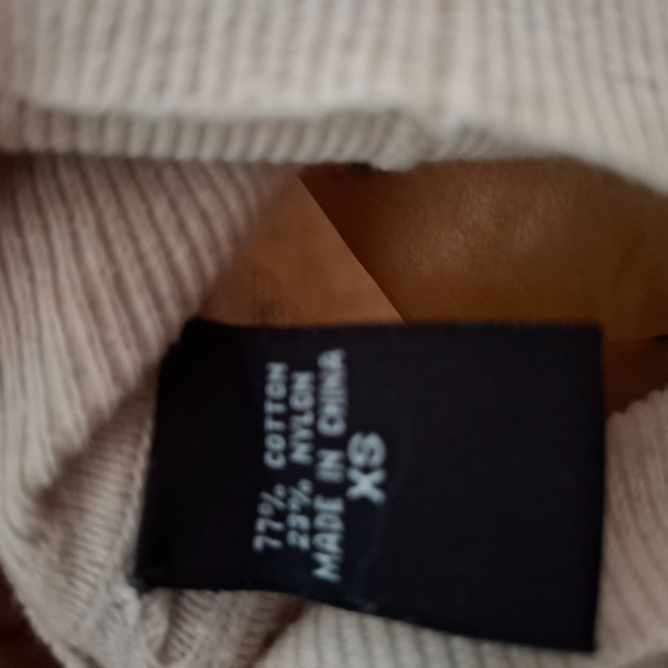 Vestiti: geripptes enges Kleid beige – Usato da st.gallen venduto da mona3 3