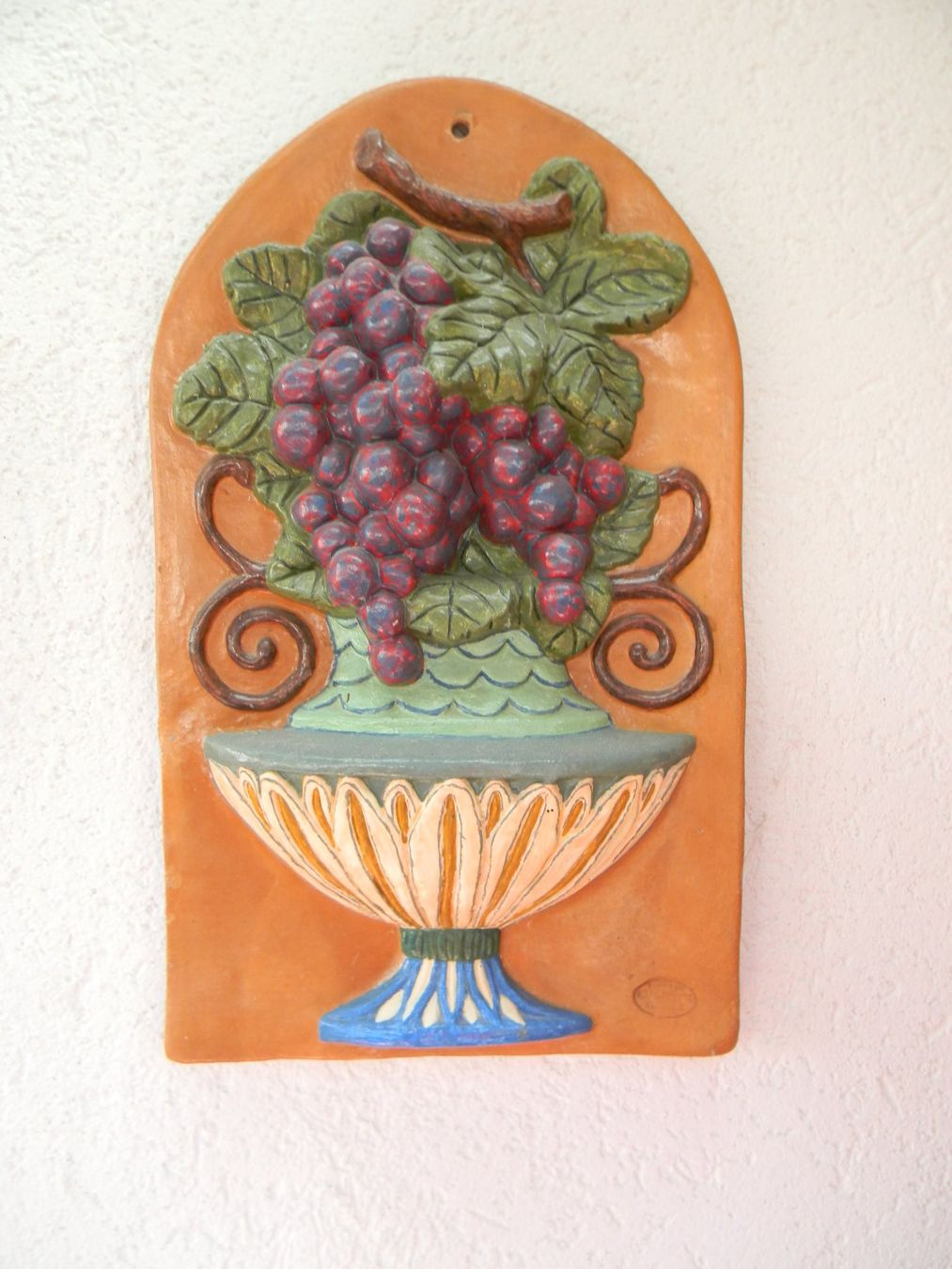 Tutte le decorazioni: plaque en terre cuite, peinte,  à suspendre – Nuovo (secondo la descrizione) da Bournens venduto da monique048
