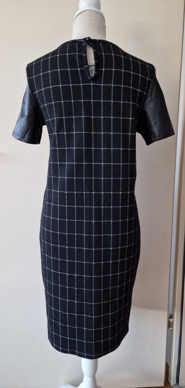 Robes: Damen Kleid Gr.M – D'occasion à Basel par Lemonn 3