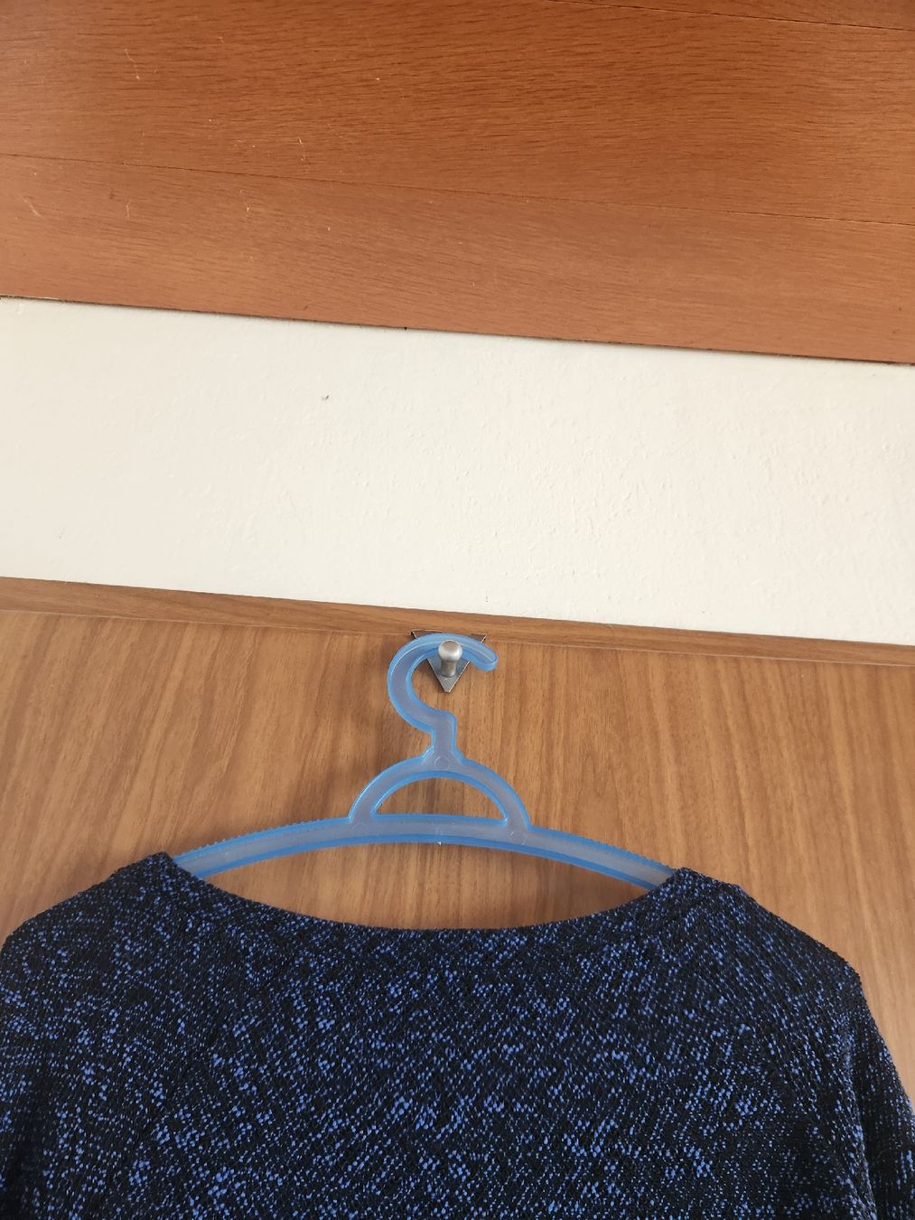 Cos Maglioni & Felpe: Pull COS bleu taille L  – Usato da Niedergösgen venduto da Eva2410 2