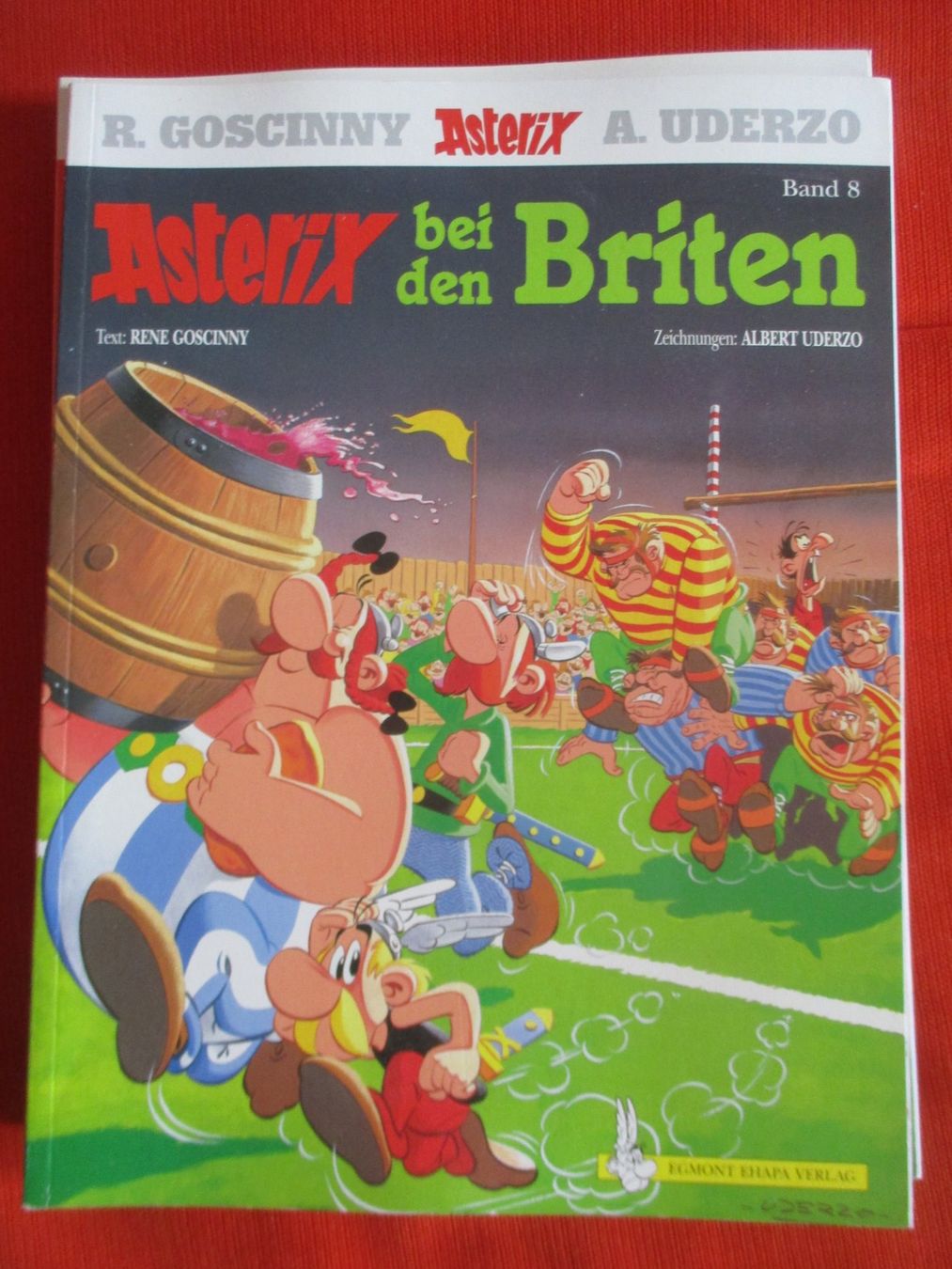 Fumetti: Comic  Asterix Band 8 – Usato da Birsfelden venduto da alles-muss-raus