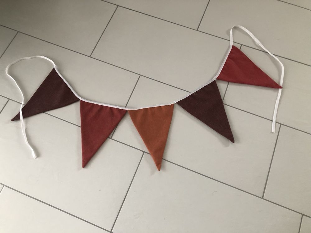 Wimpelkette 12 M – Einseitig, Bunt, Stoff-Flaggen Auf Baumwollband, 40 Flaggen