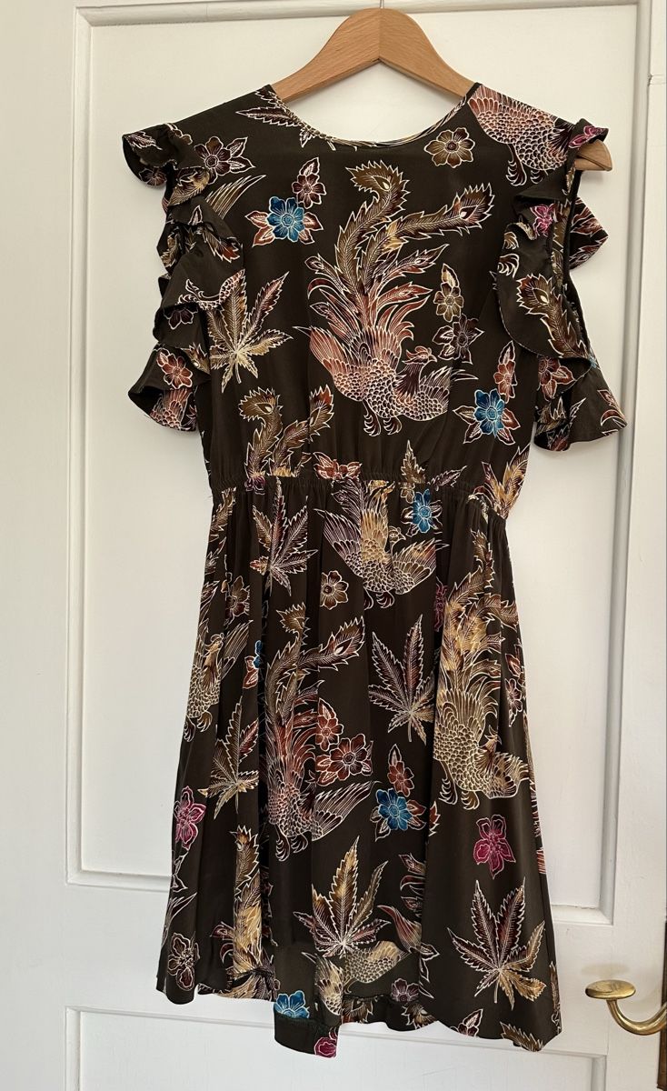 Sandro Vestiti: Sandro Seidenkleid – Usato da Zollikon venduto da _M65_