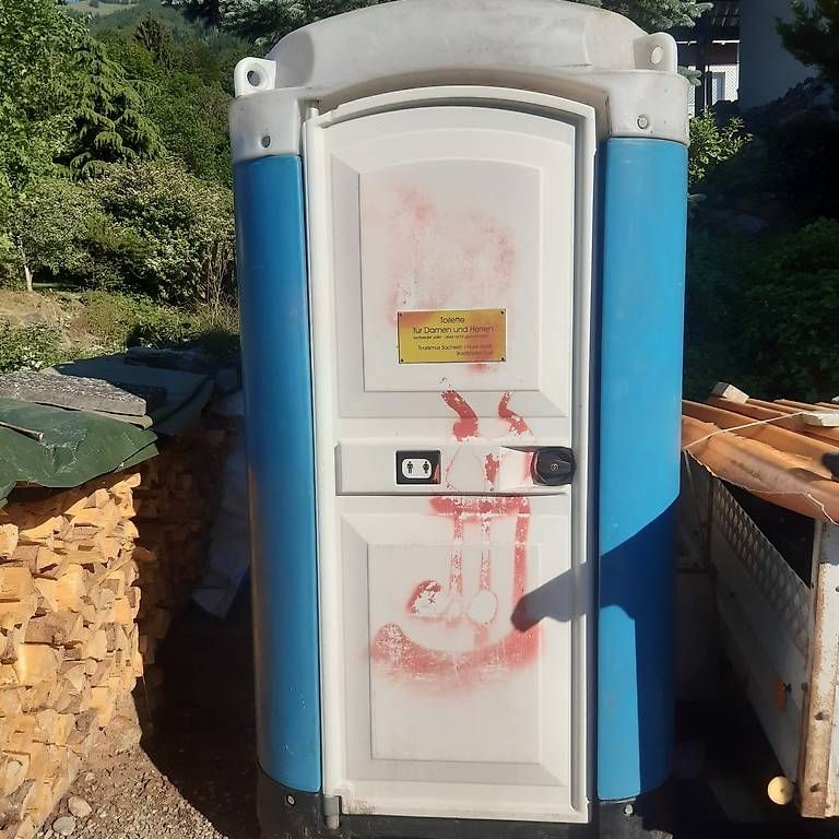 WC: Baustellen WC, Dixi, Toi Toi – Usato da Sachseln venduto da NuSiSa