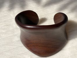 Armreif von COS aus Holz, NEU