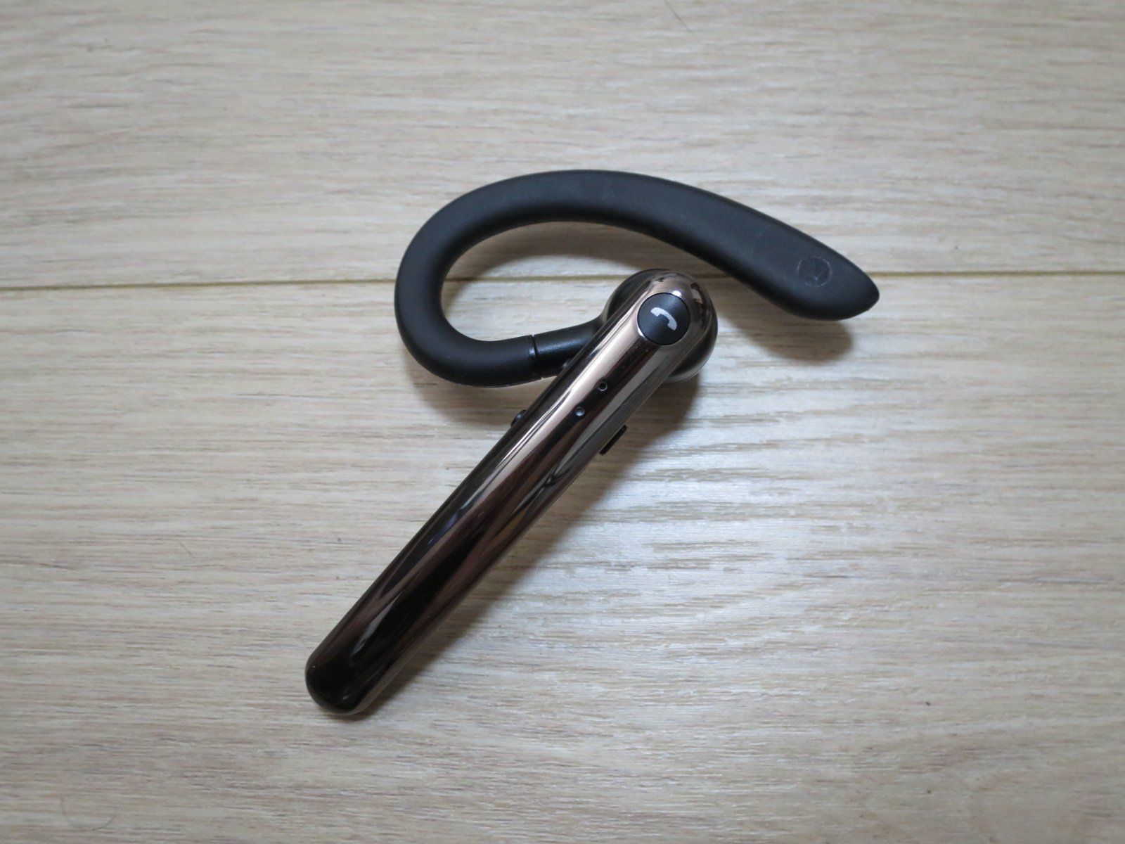 Cuffie: F990 Bluetooth Headset – Usato da Gundetswil venduto da Maegez 2